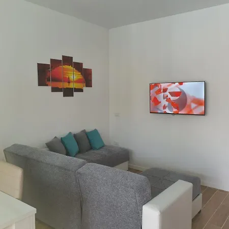 Wave Apartment *