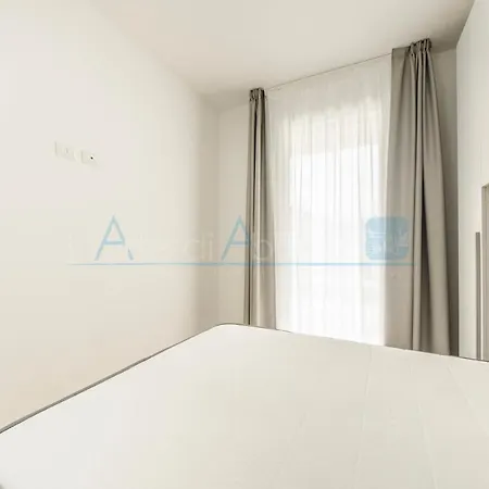 Wave Apartment